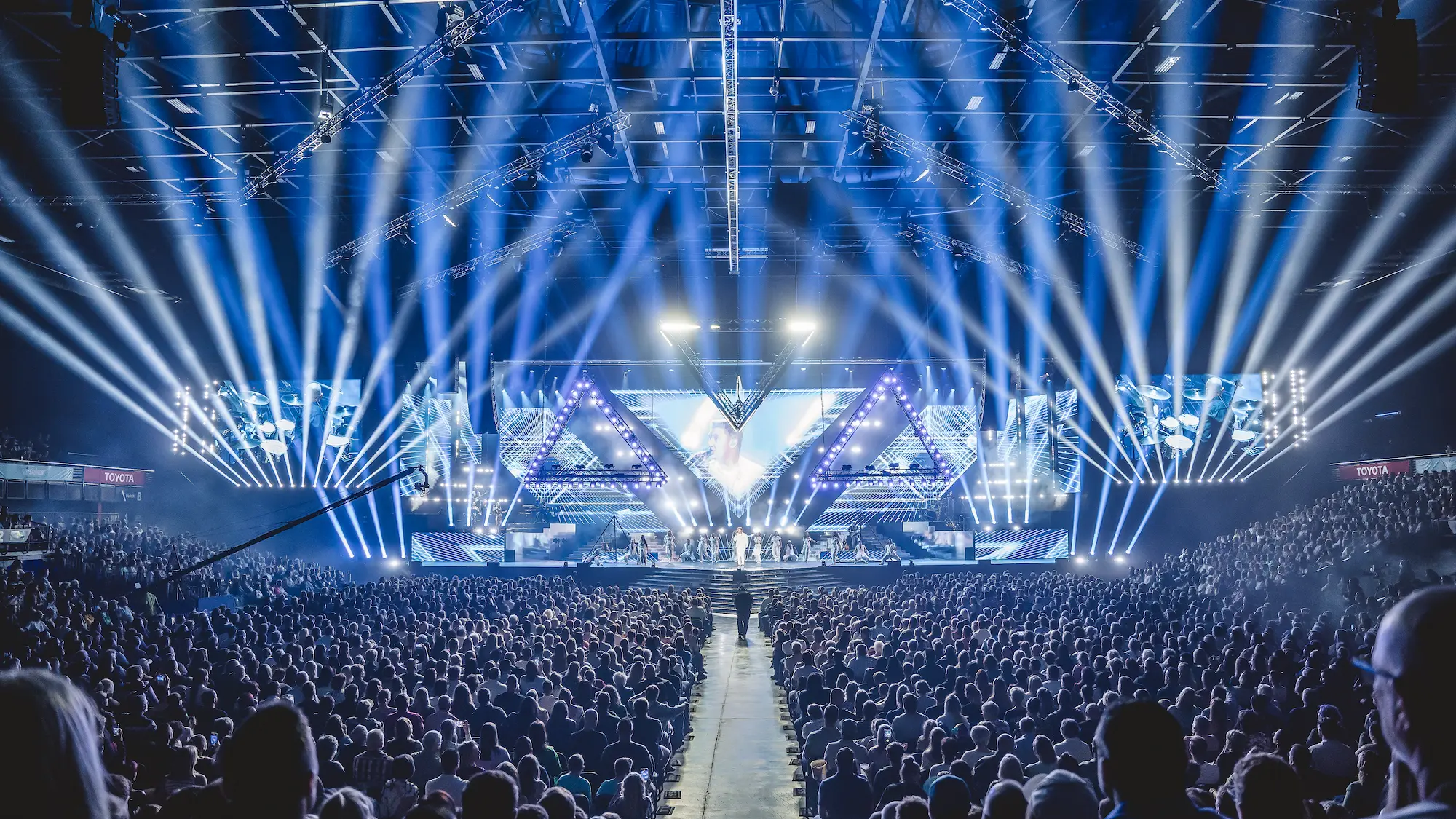 MGG custom content playback and multimedia production for memorable event experiences